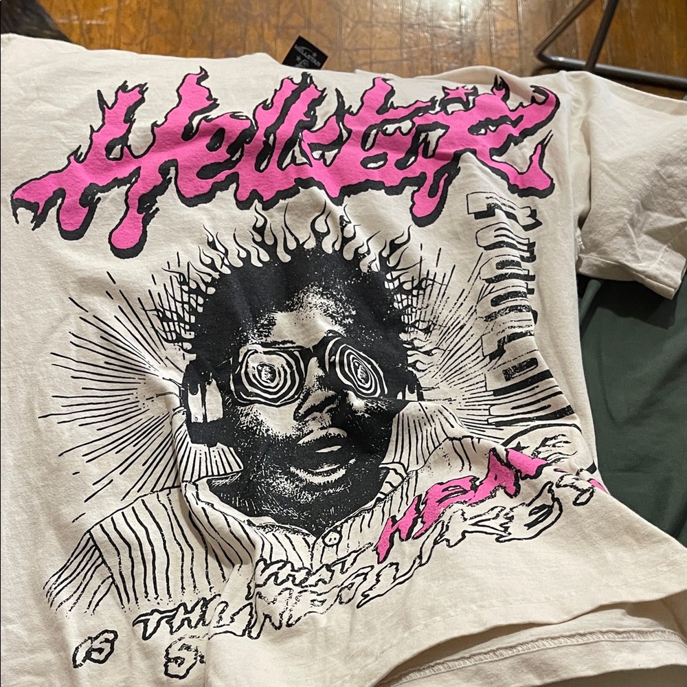 Hellstarz Kids Graphic Tee - Cream and Pink